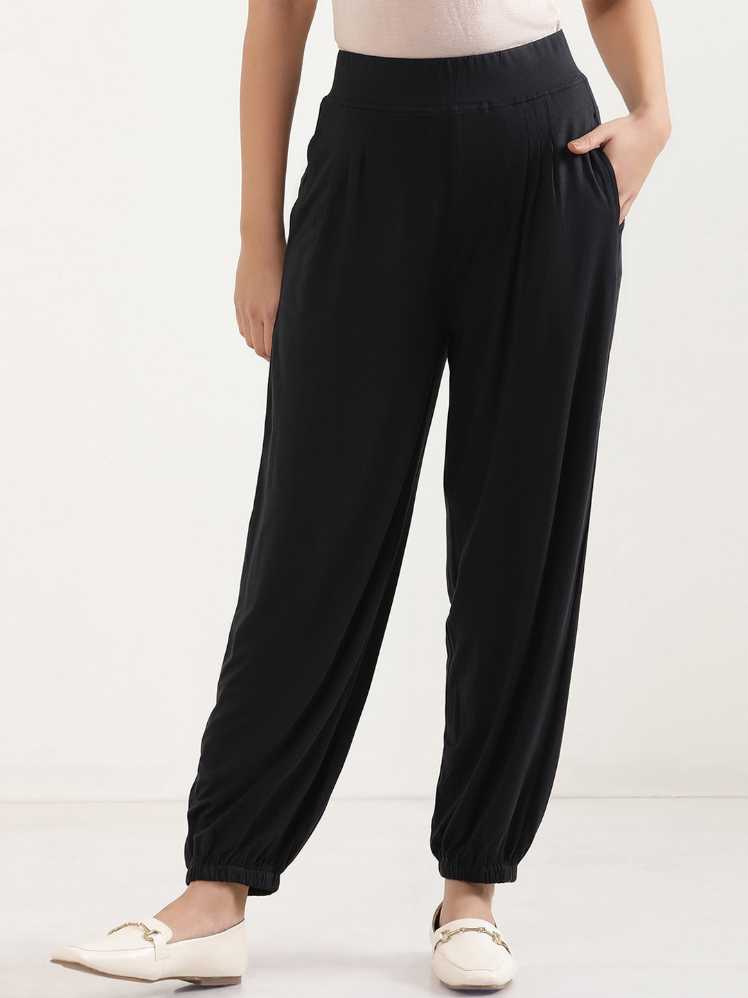 elleven Women Mid-Rise Loose-Fit Pleated Detail Harem Pants