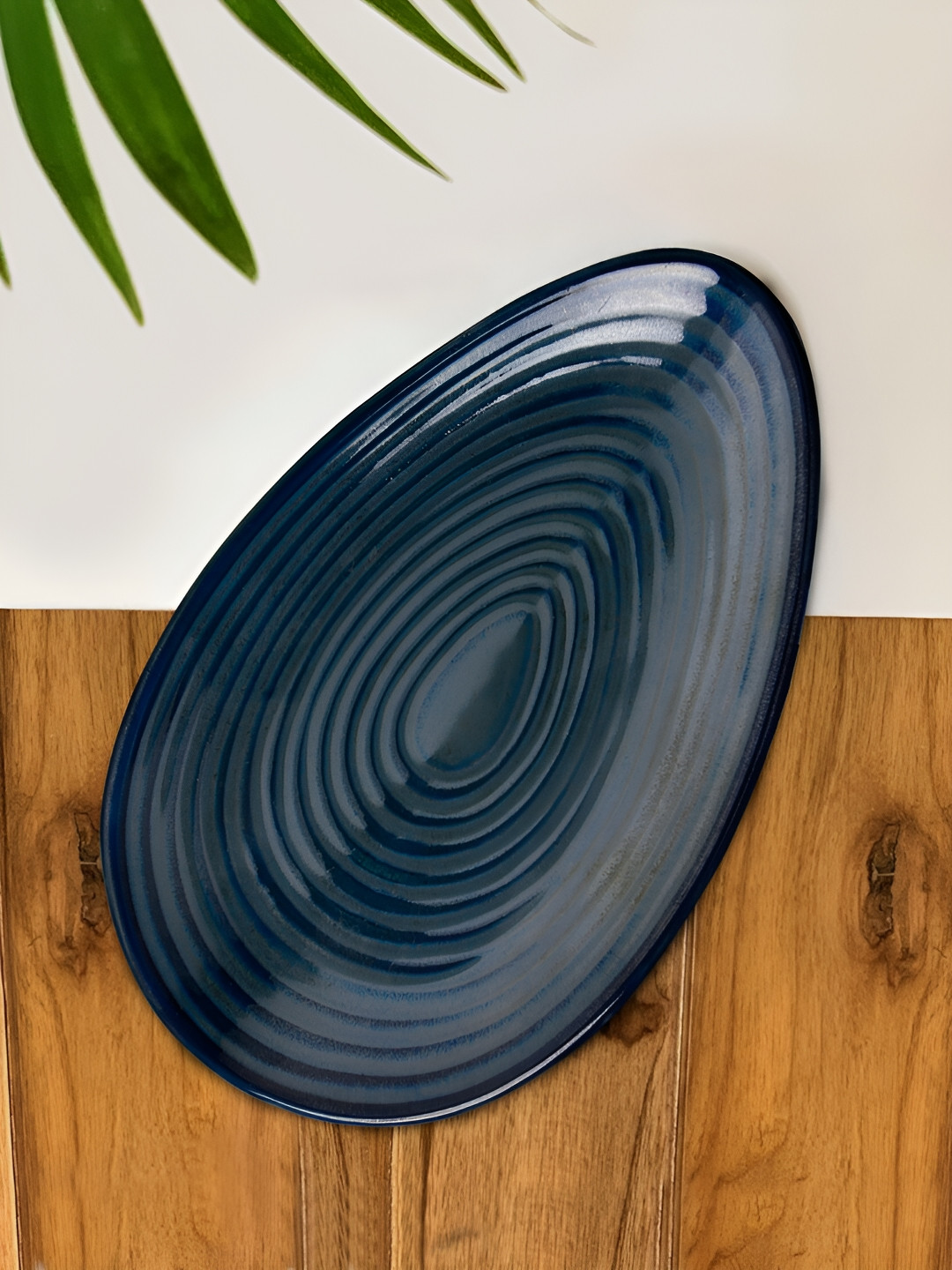 StyleMyWay Blue Ceramic Oval Shaped Microwave Safe Food Platter