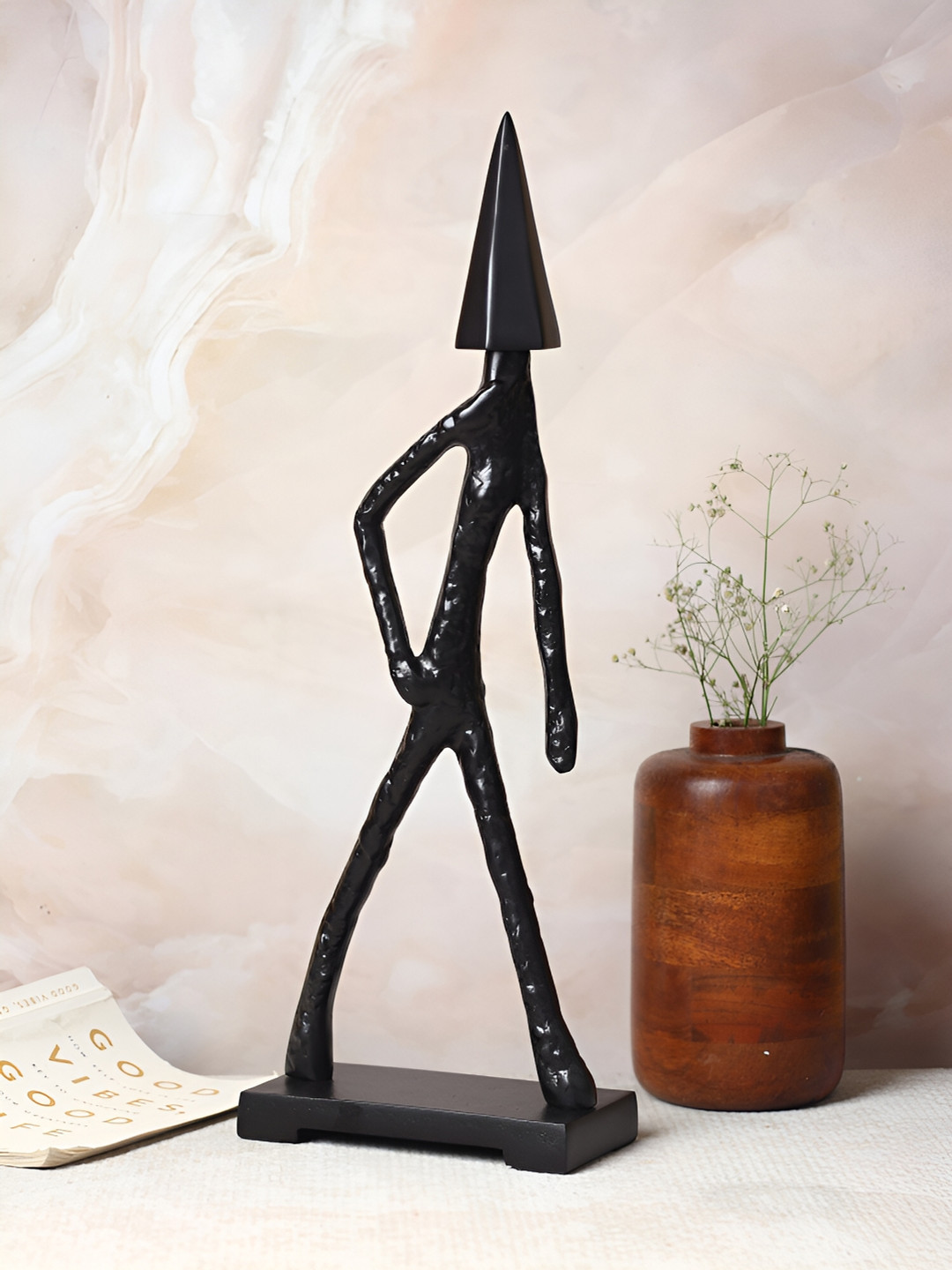 Decor de Maison Arrowed Being Black Metal Metallic Living Room Large Showpiece - 3 Inches