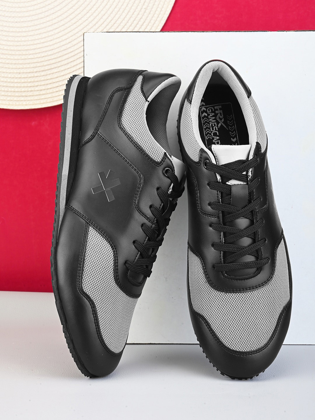 HRX by Hrithik Roshan Men Black Retro Jogger Round Toe Lightweight Sneakers