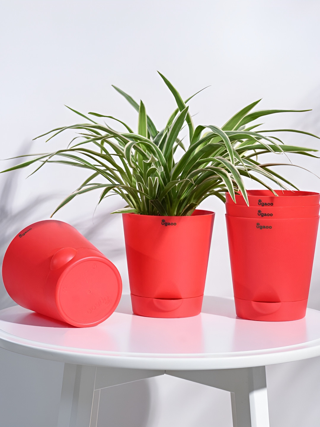 UGAOO Krish Red 5-pcs Self-Watering Planters
