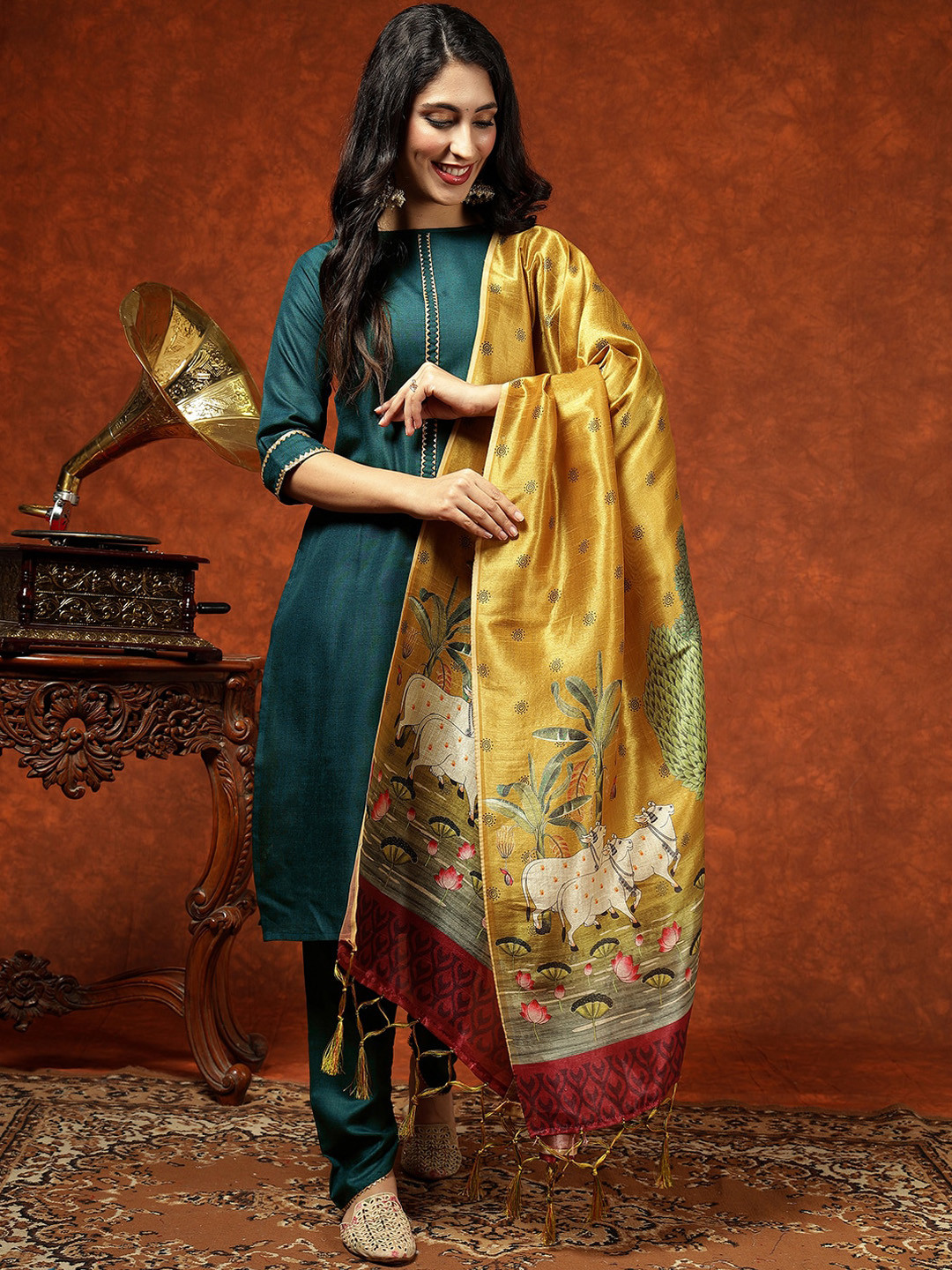 Kalini Women Straight Kurta Pant Set With Digital Print Dupatta