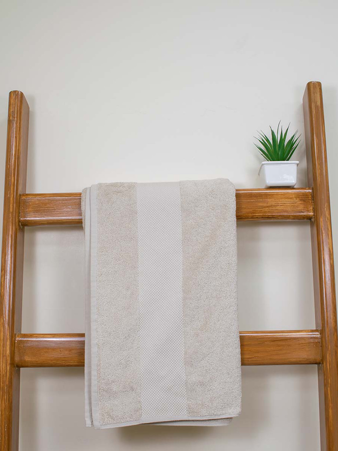 Aura Beige 610 GSM Cotton Bath Towel