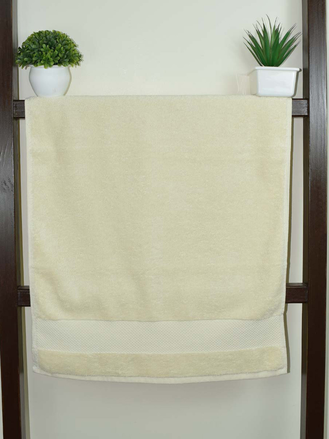 Aura Cream Organic Cotton 610 GSM Hand Towel