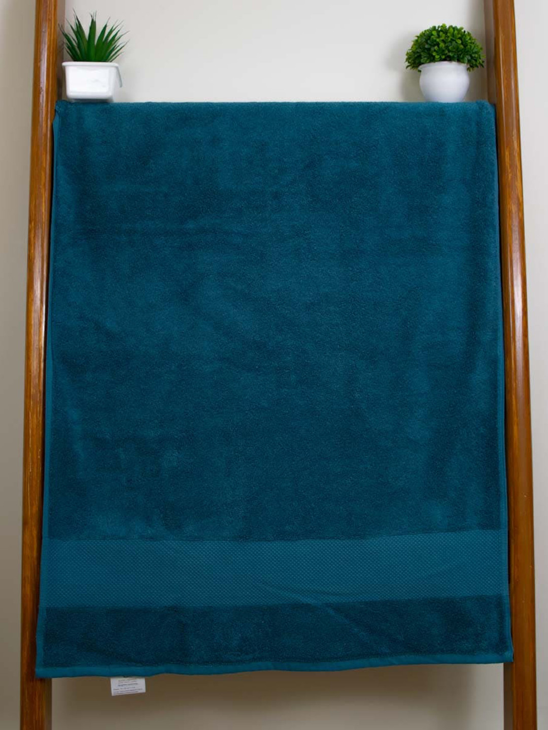 Aura Teal Organic Cotton 610 GSM Bath Towel