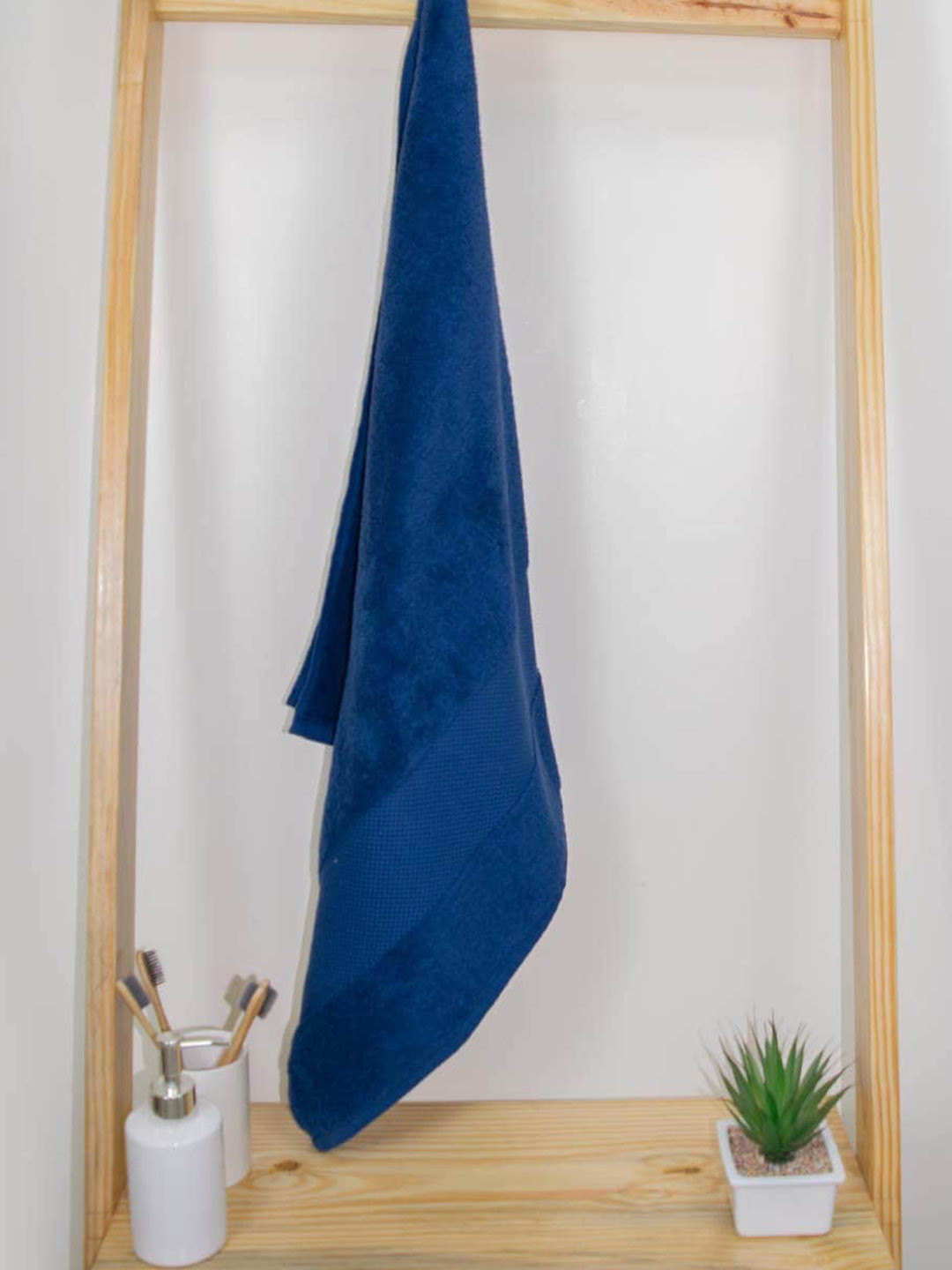 Aura Navy Blue Organic Cotton 610 GSM Bath Towel