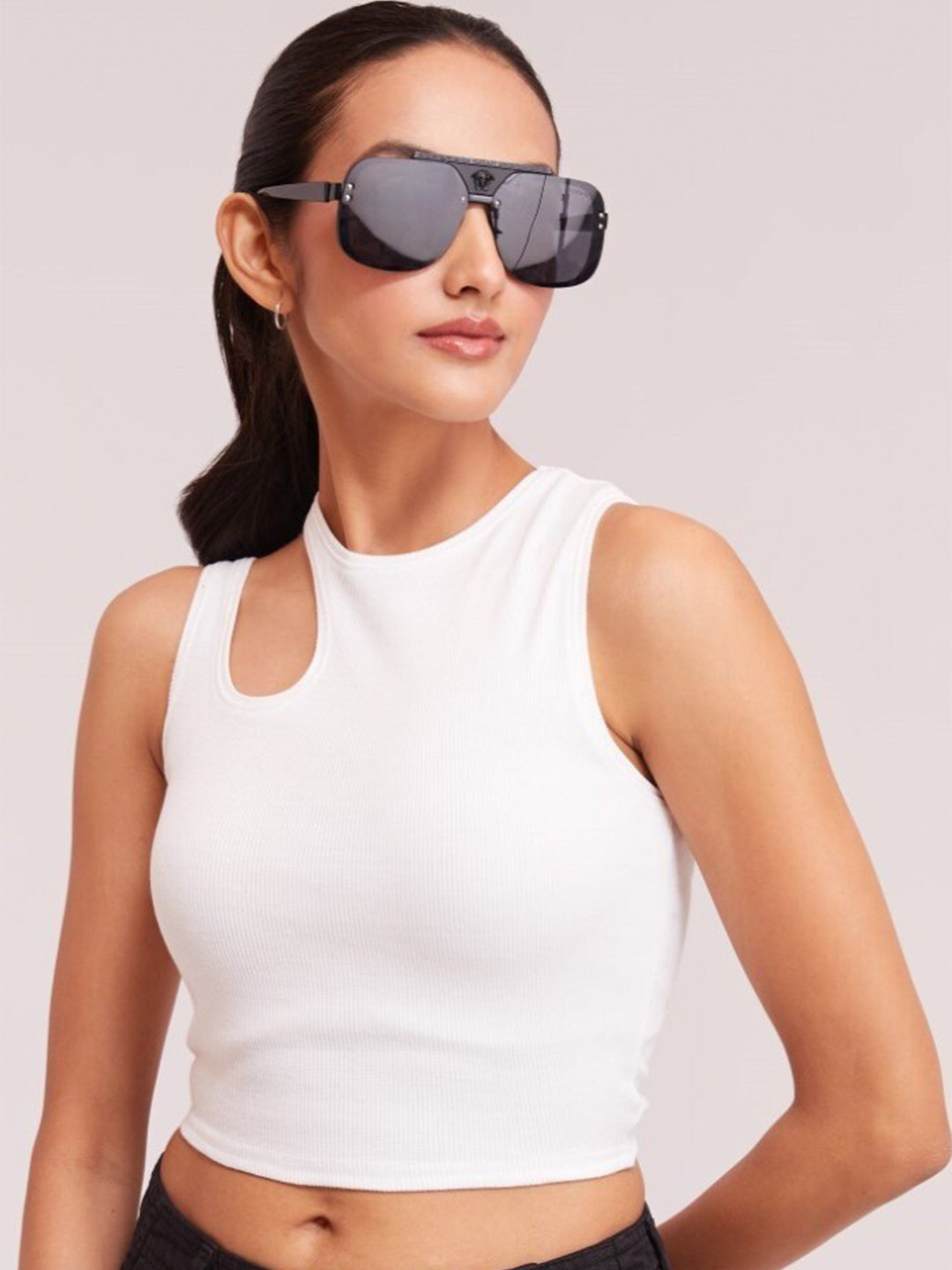 BerryBird Round Neck Sleeveless Cut Out Sholder Ribbed Knit Tank Crop Top