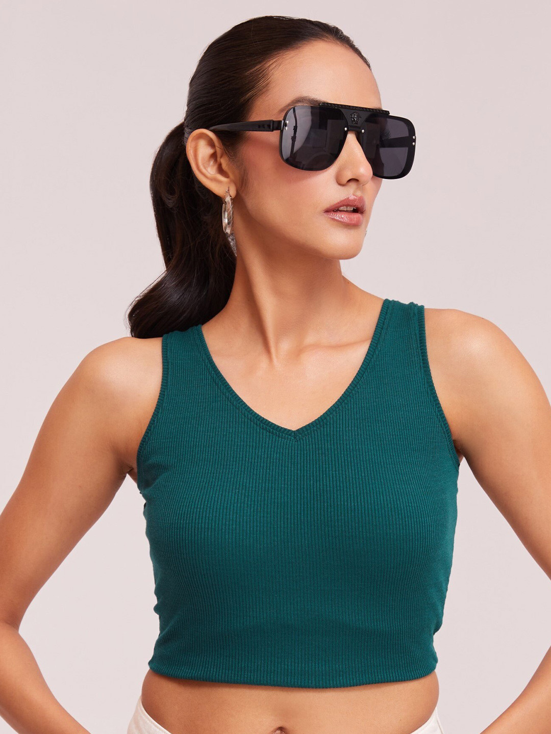 BerryBird Cotton V-Neck Sleeveless Opaque Fitted Crop Top
