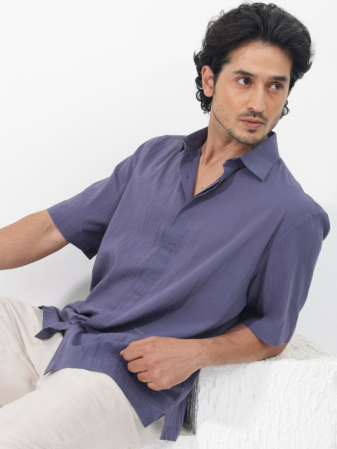 RARE RABBIT Men Crinkle Ss Boxy Crinkle Opaque Shirt