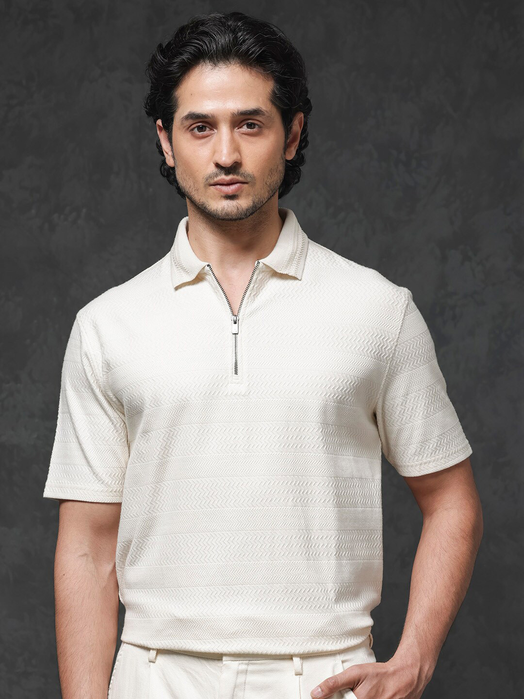 RARE RABBIT Men Clion Clion Regular Fit Zip Polo Collar T-Shirt