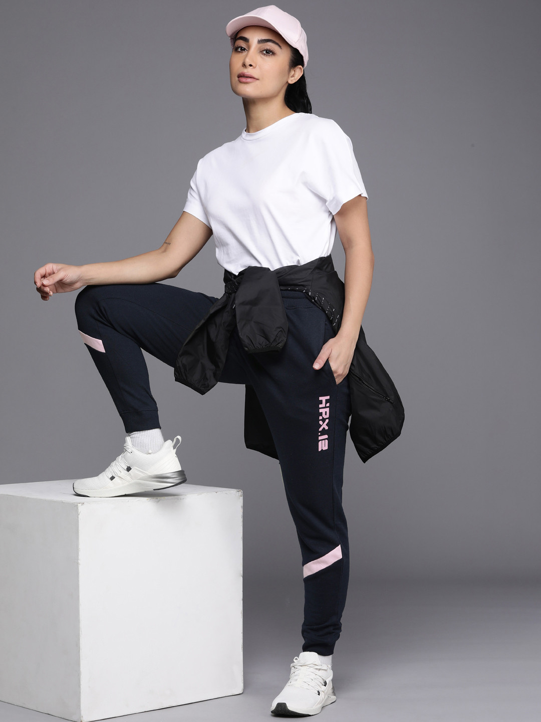 HRX by Hrithik Roshan Lifestyle Brand Logo Printed Terry Joggers