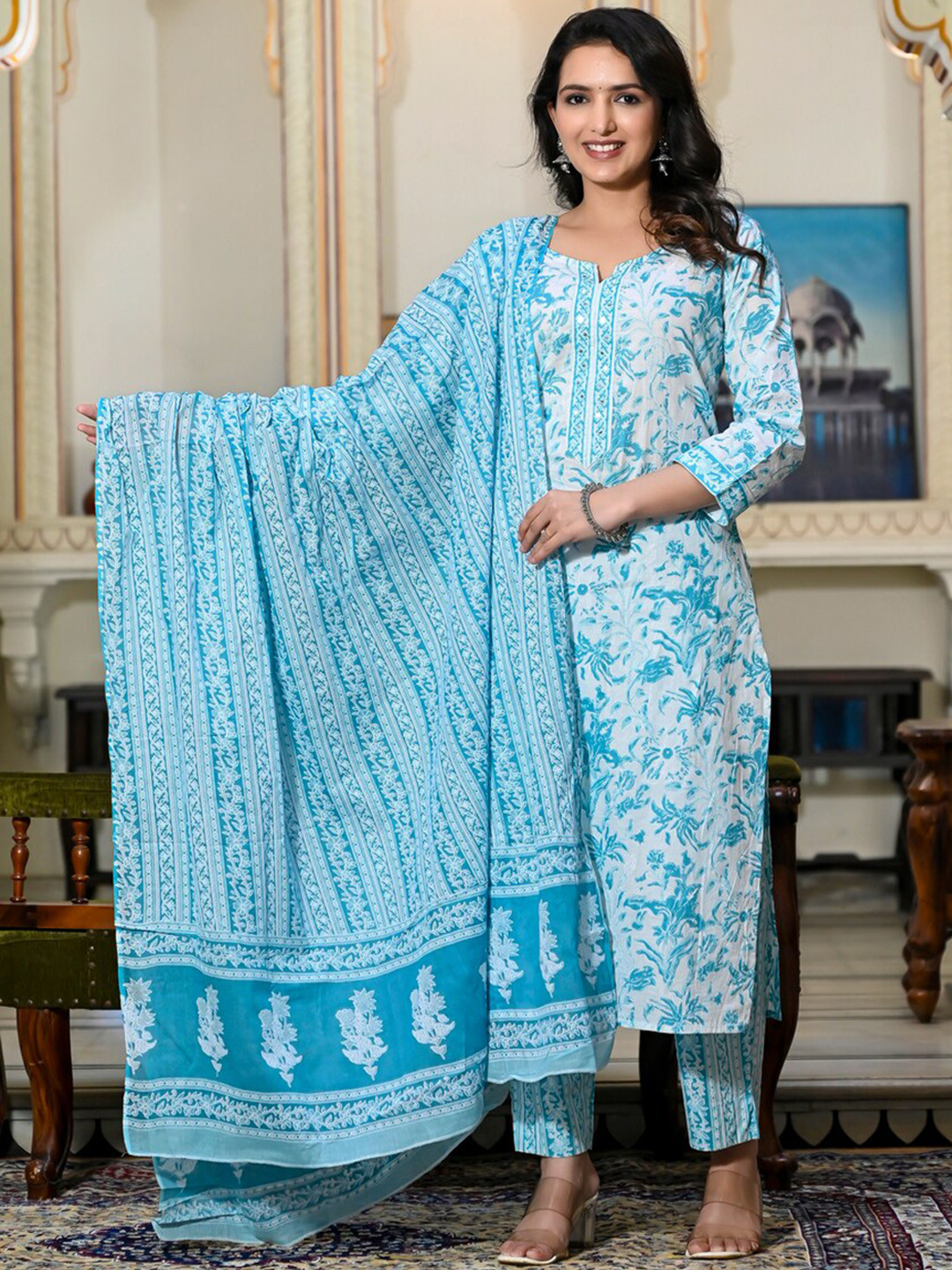 D K W Floral Printed Regular Pure Cotton Kurta With Trousers & Dupatta
