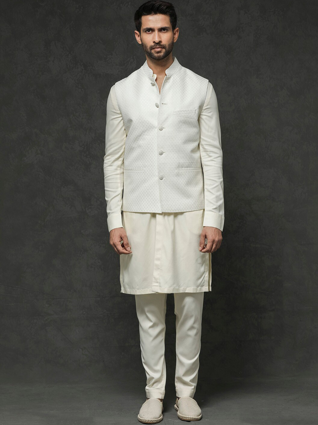 RARE RABBIT Men Lasmos-Kpb Fashion Light Weight Kurta Suit