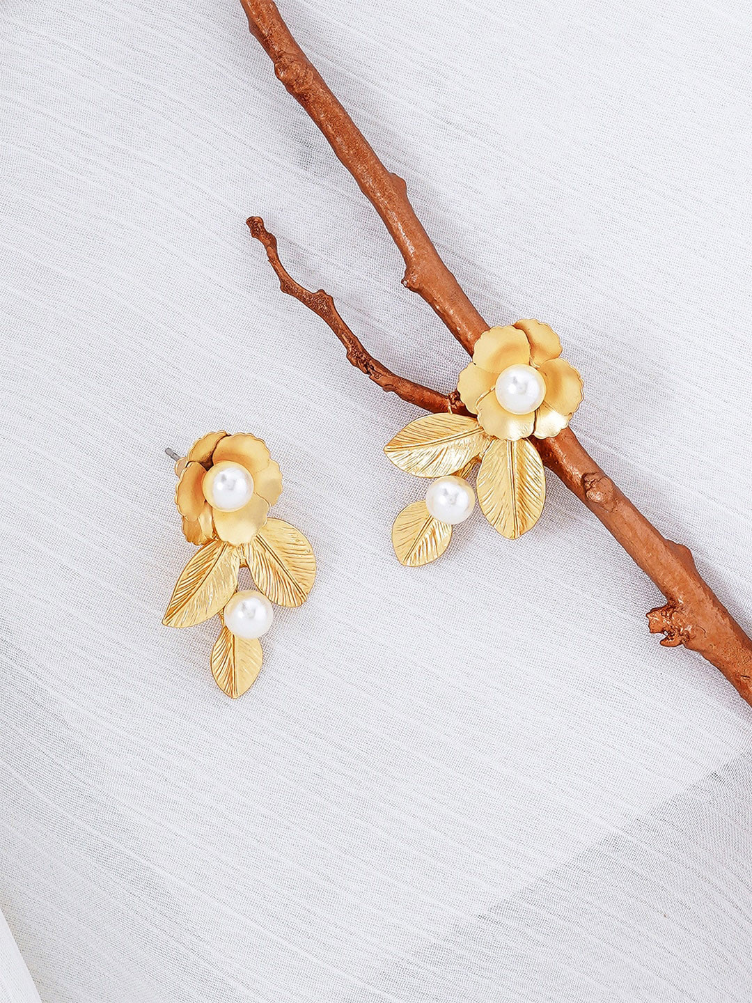 JOKER & WITCH Lantana Gold-Plated Beaded Floral Drop Earrings