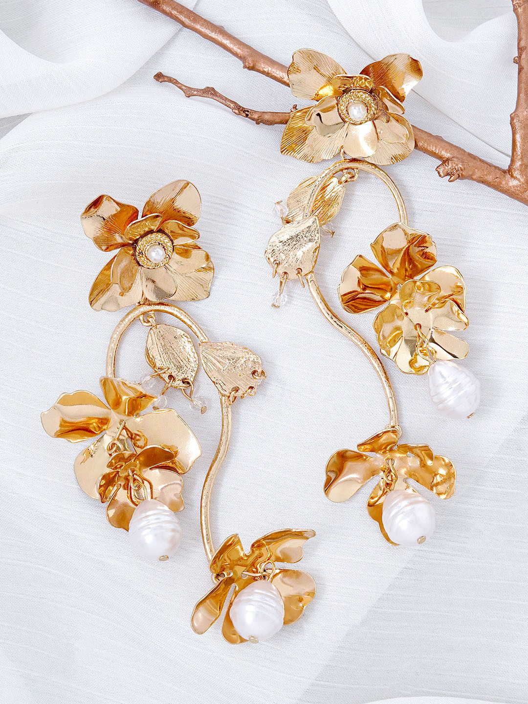 JOKER & WITCH Narcissus Gold-Plated Floral Drop Earrings
