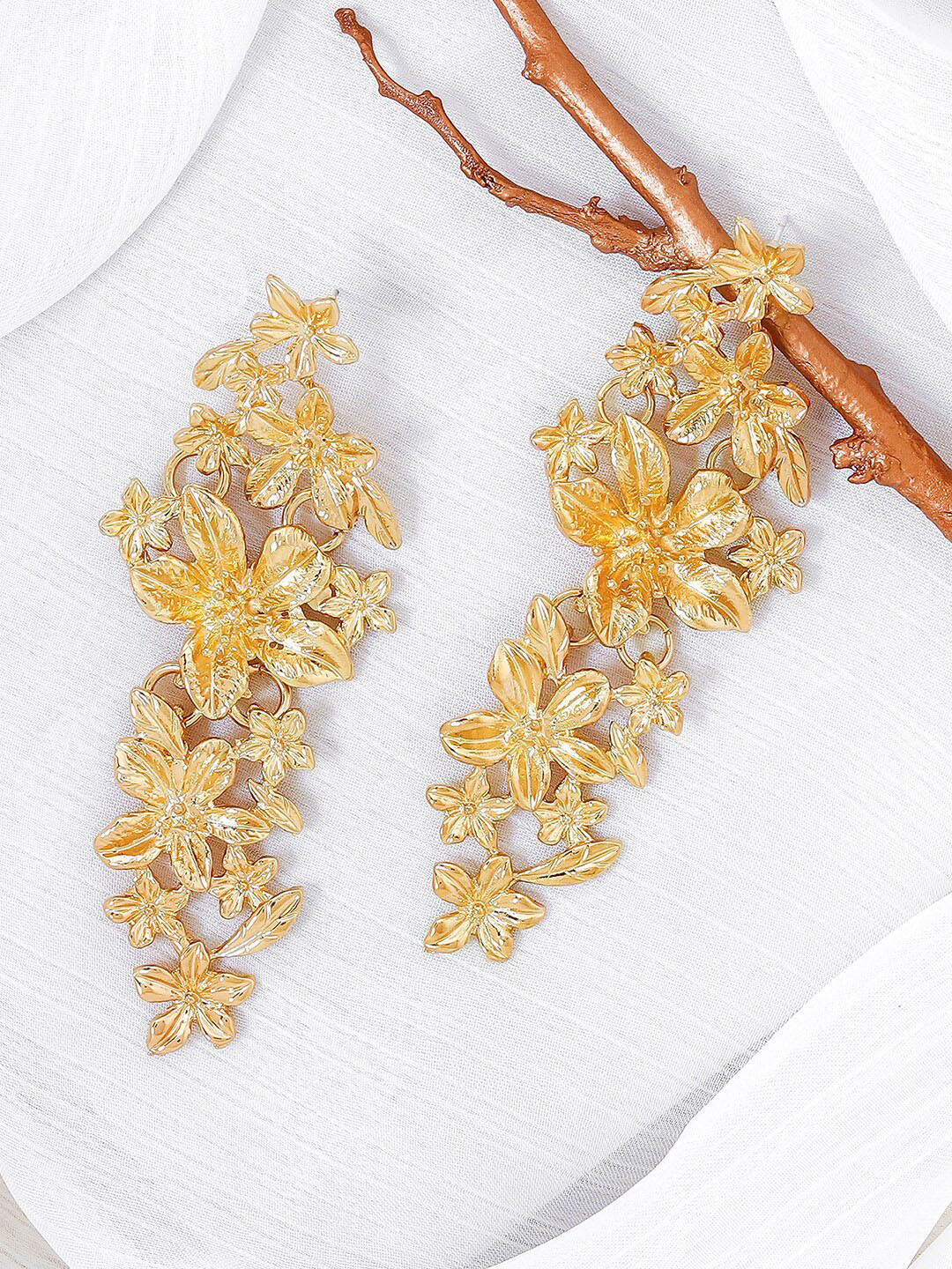JOKER & WITCH Marguerite Gold-Plated Floral Drop Earrings
