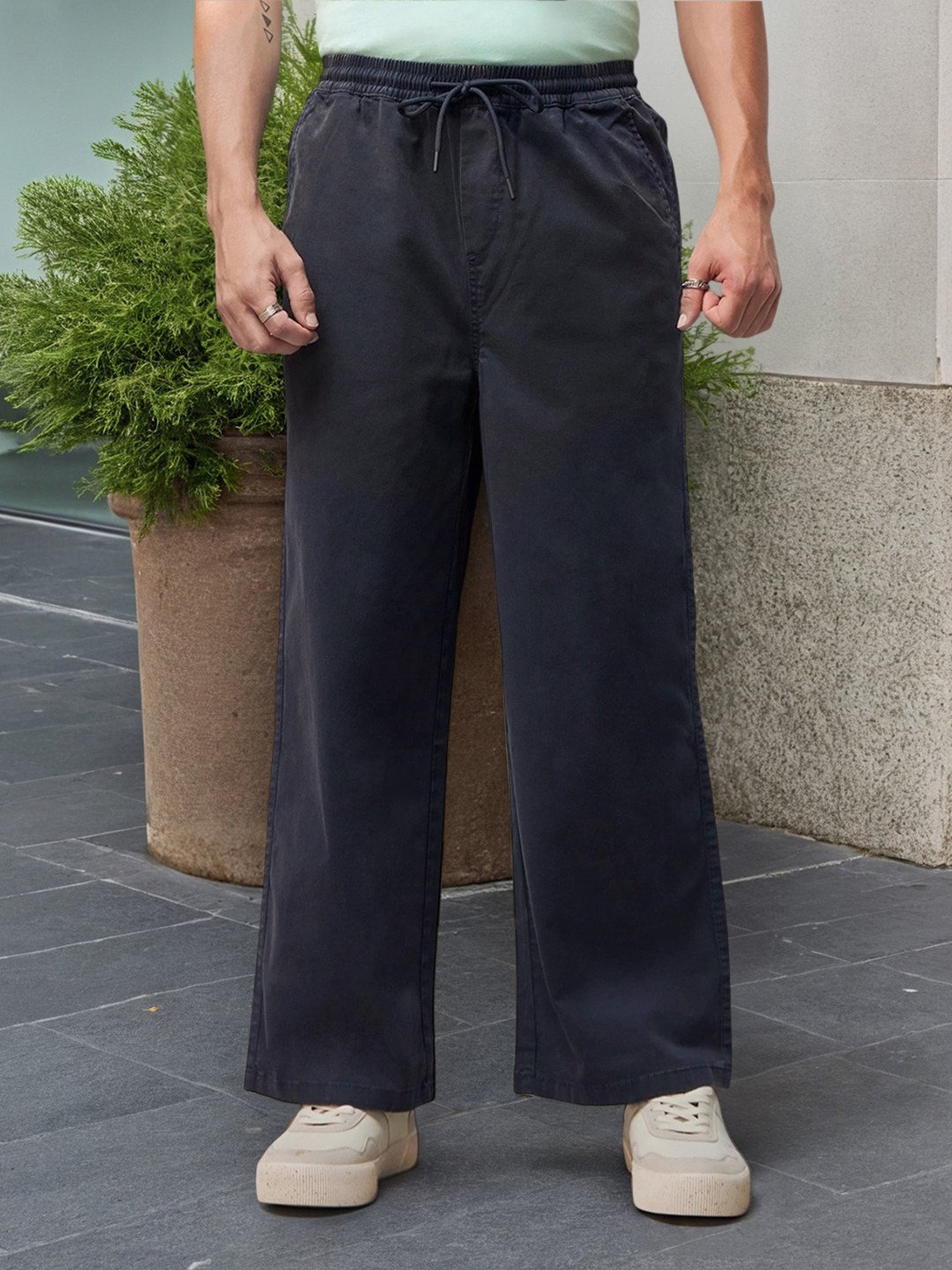 Bewakoof Men's Dark Blue Straight Fit Casual Pants