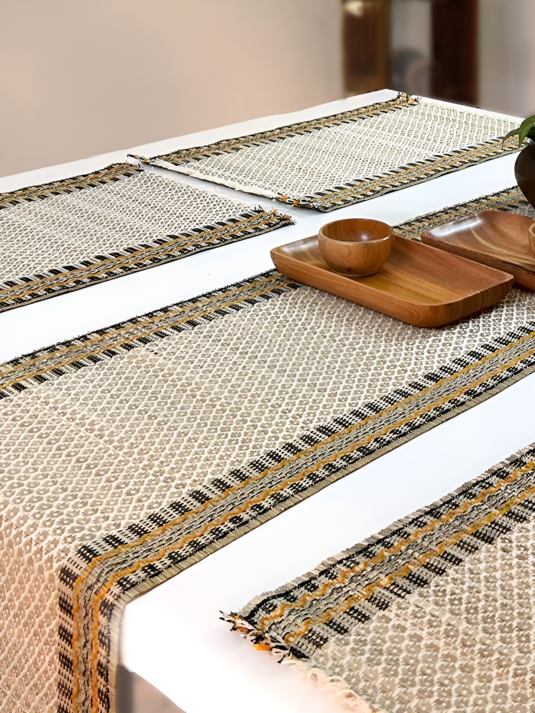 Peepul Tree Beige & Green 7 Pieces Geometric Printed Grass Table Linen Set