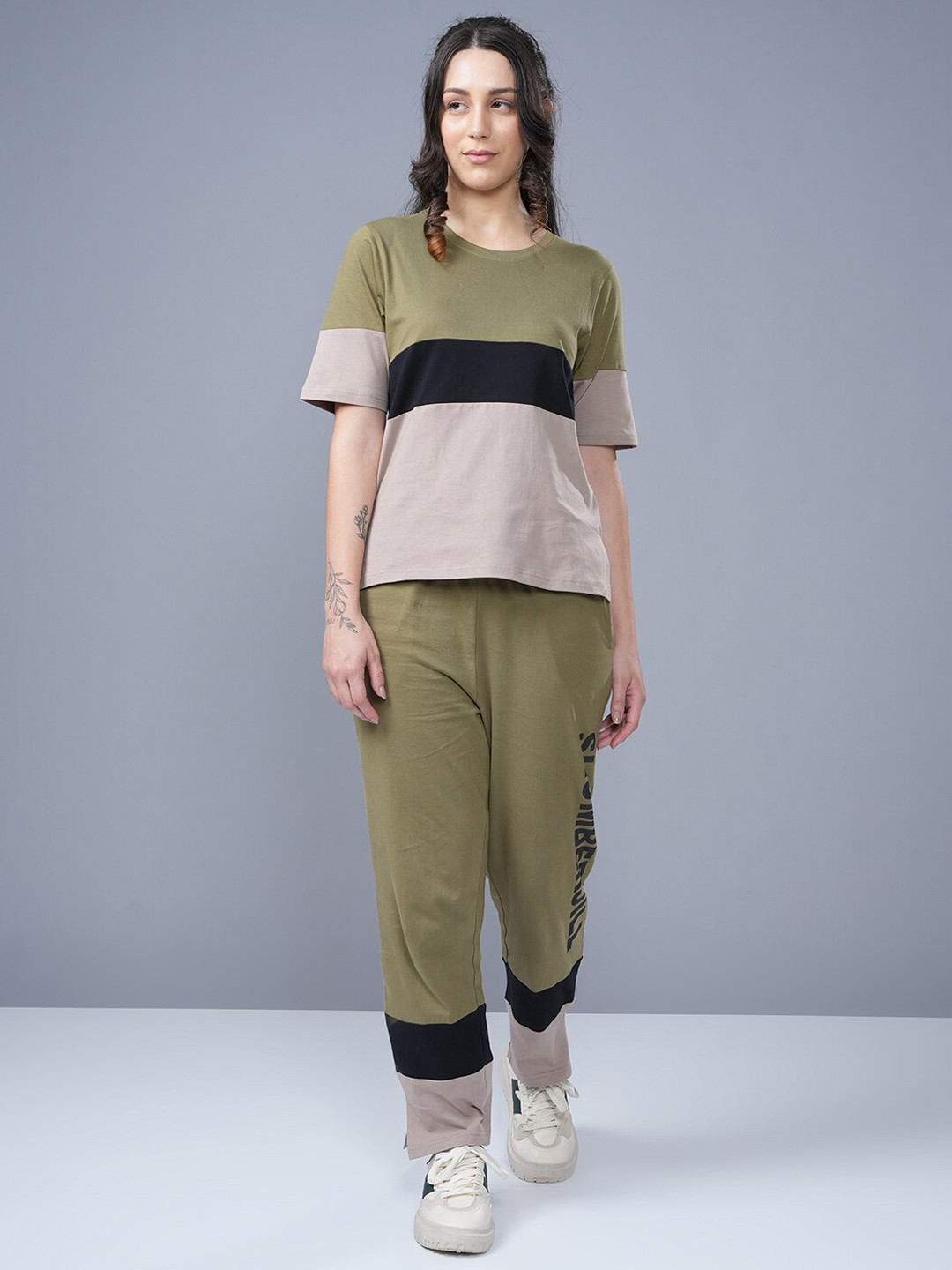 Slumber Jill Colorblocked Pure Cotton Round Neck T-Shirt & Flared Trouser Co-Ords