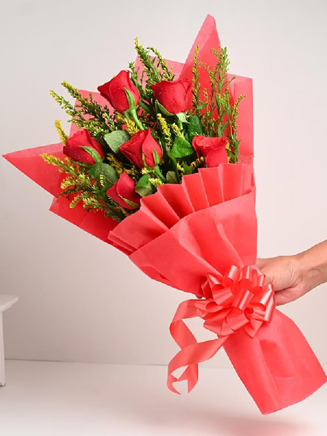 Floweraura Red 6 Pieces Fresh Live Roses Flowers Bouquet With Wrapping Paper
