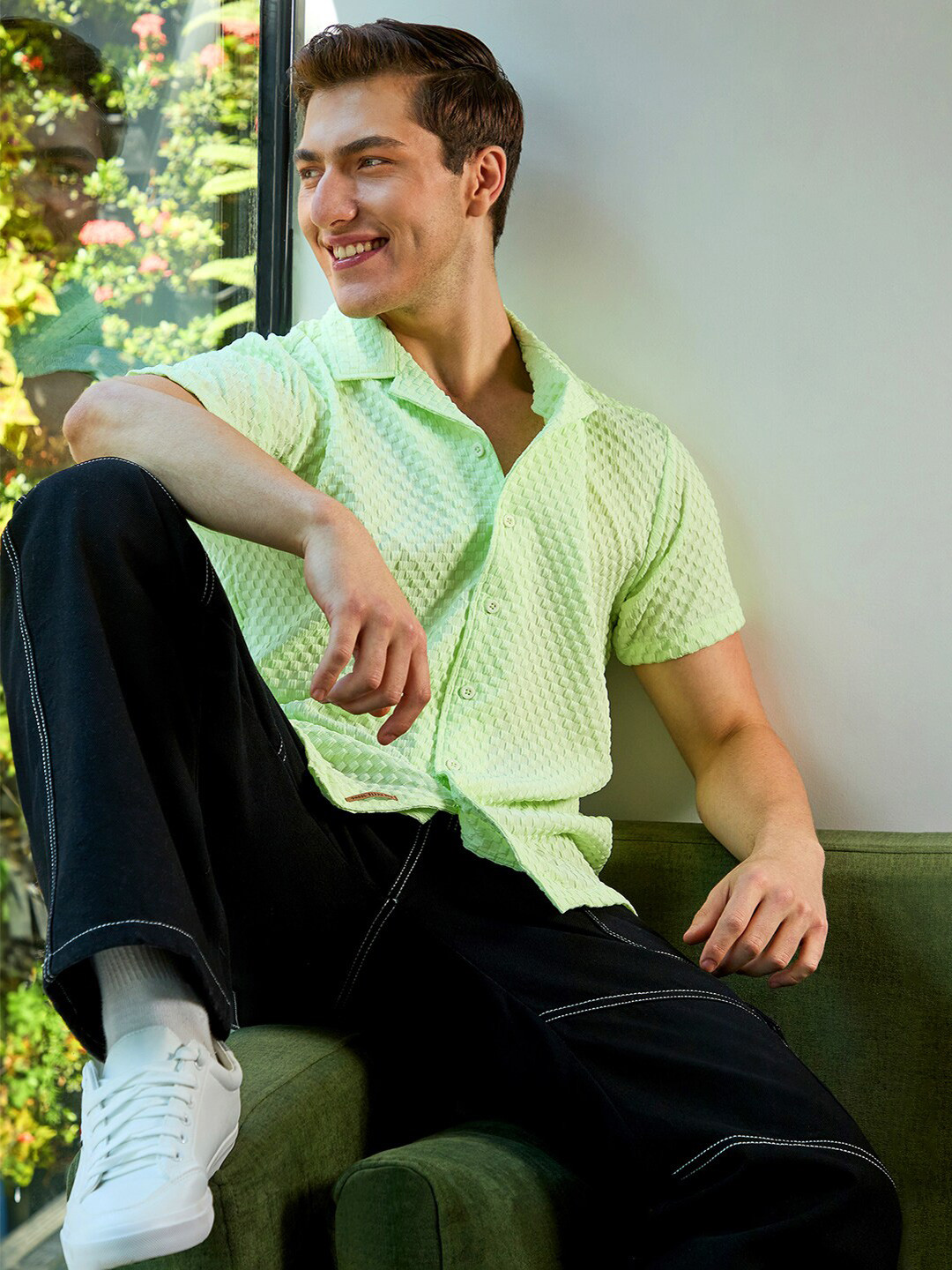 Campus Sutra Classic Fit Checks Popcorn Texture Cuban Collar Short Sleeves Casual Shirt