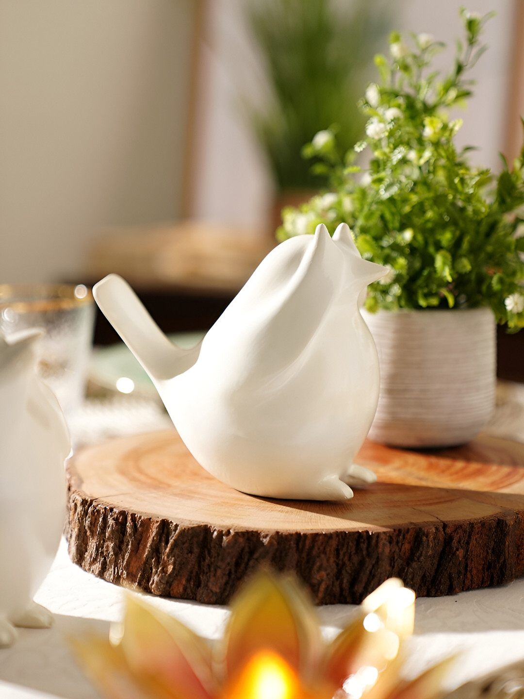 Pure Home and Living Sparrow White Polyresin Glossy Living Room Small Showpiece - 5.1 Inches