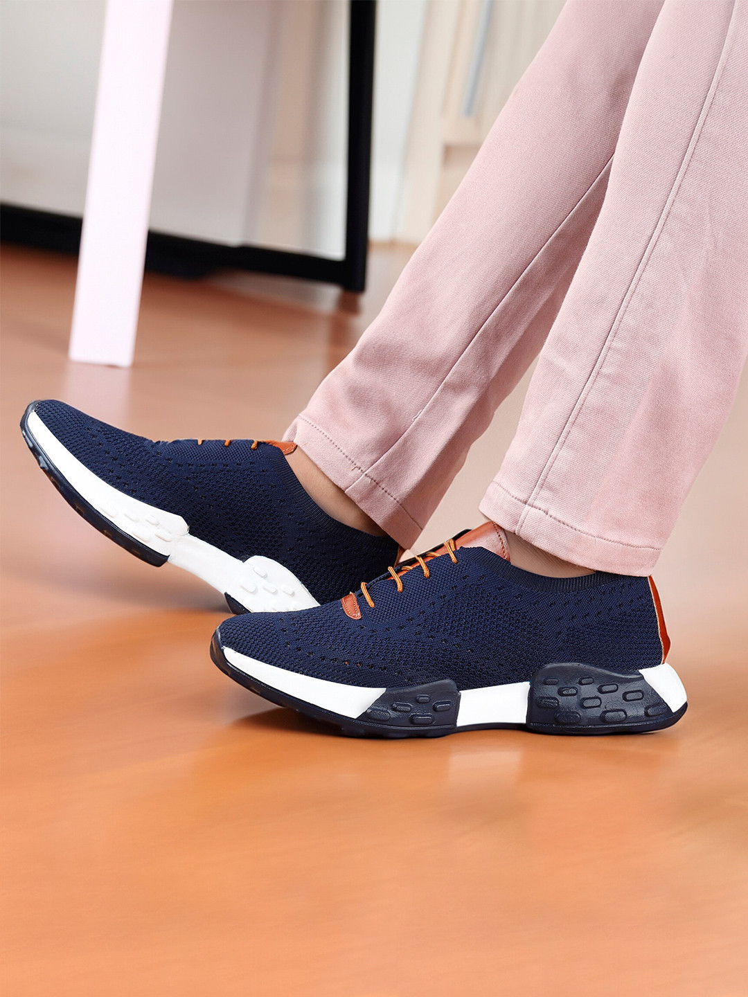 HERE&NOW Men Mesh Running Non-Marking Shoes