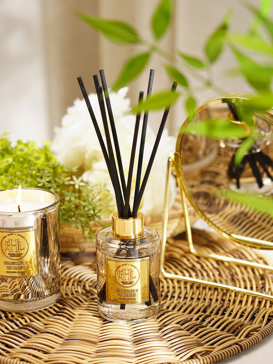 Pure Home and Living Transparent Dragonfly on Daisy Scented Reed Diffuser