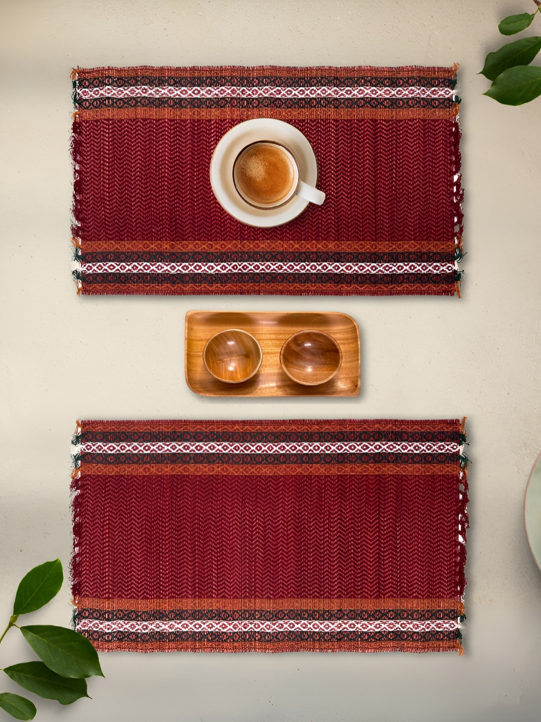 Peepul Tree Set Of 2 Red Grass Table Placemats