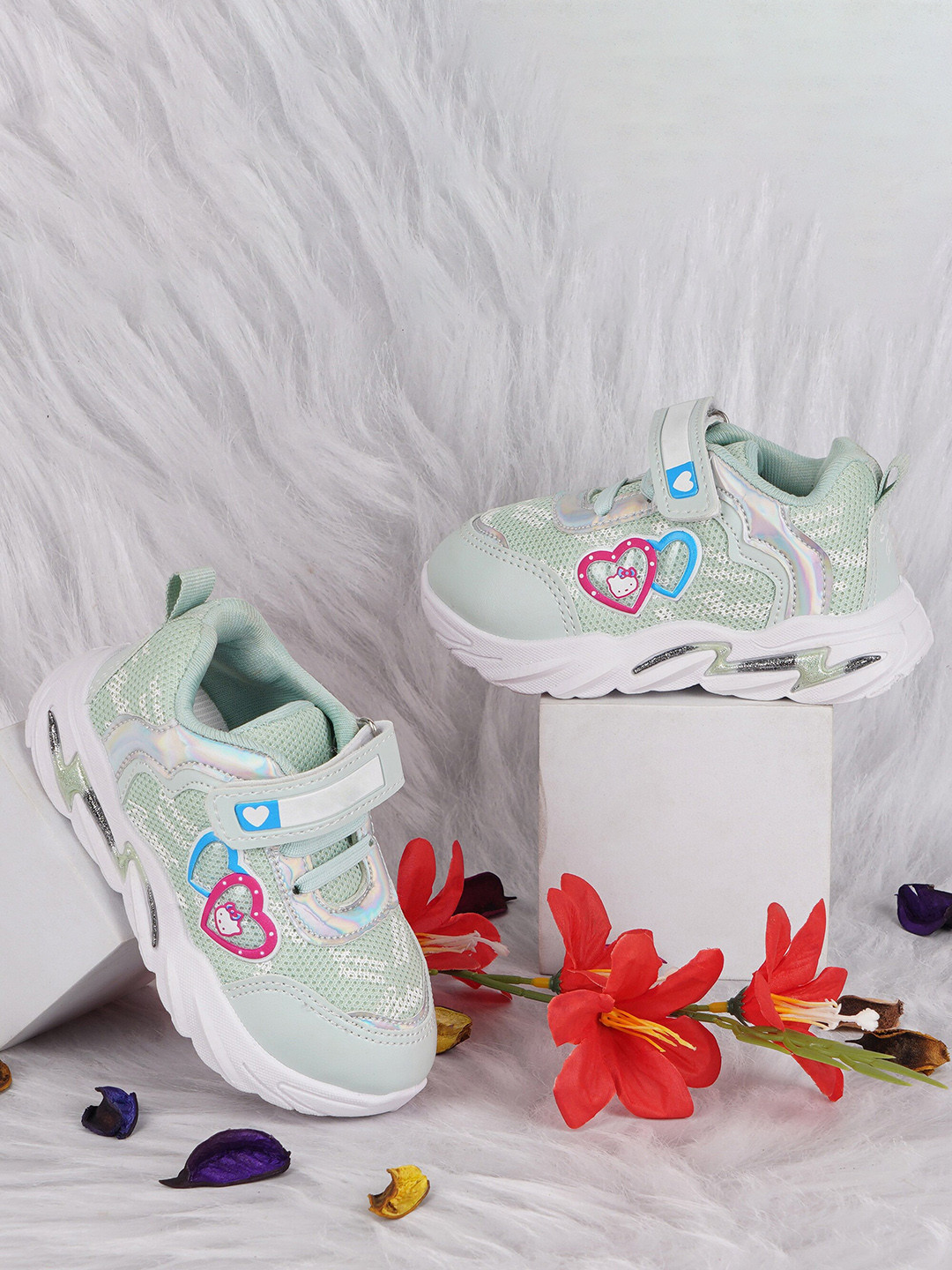 BAESD Unisex Kids Hello Kitty Colourblocked Sneakers