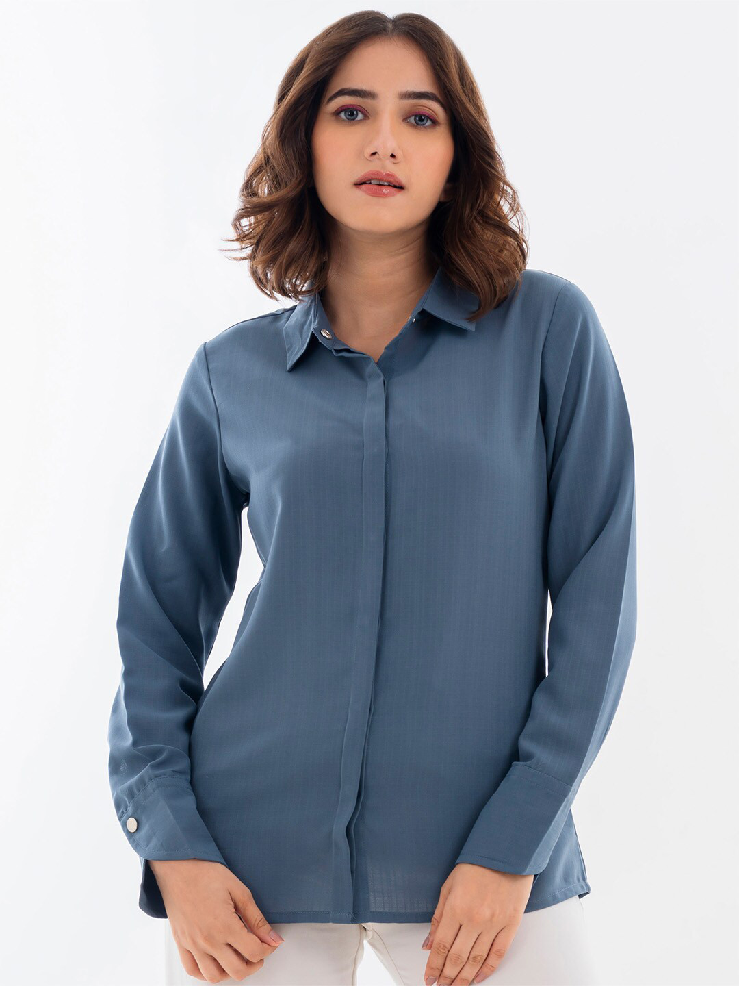 Halff Grey Cutaway Collar Long Sleeves Casual Shirt