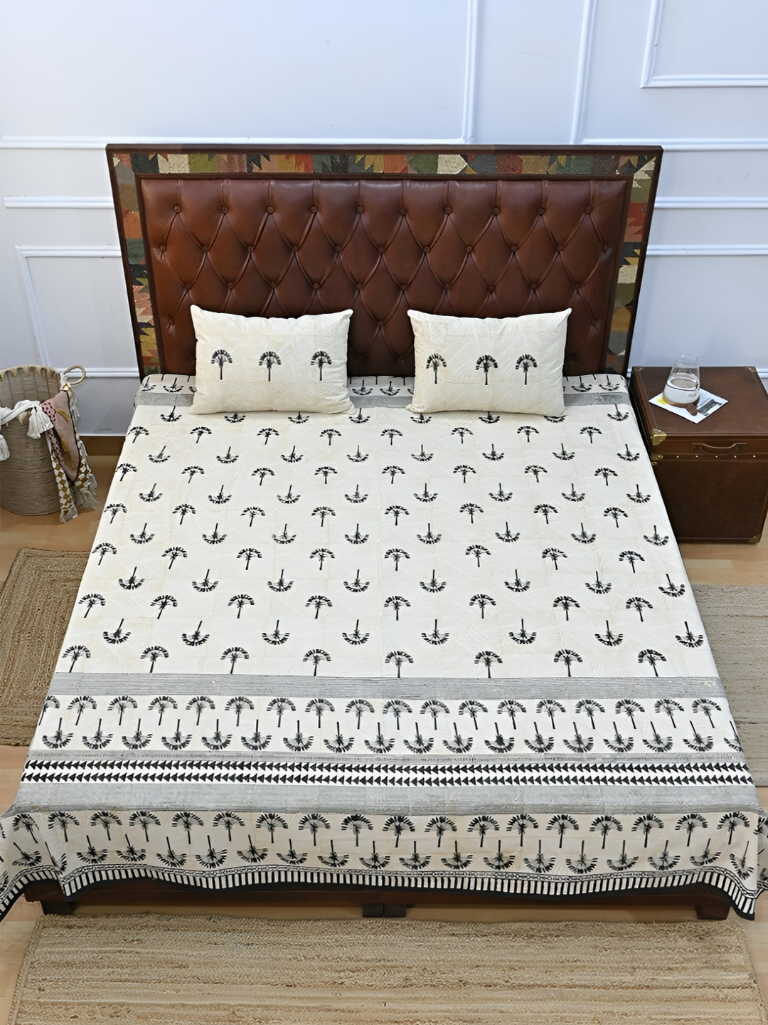 Art Avenue Black Palm Tree Yellow Floral Cotton 120 TC Queen Bedsheet with 2 Pillow Covers-228.6 x 274.32 cm