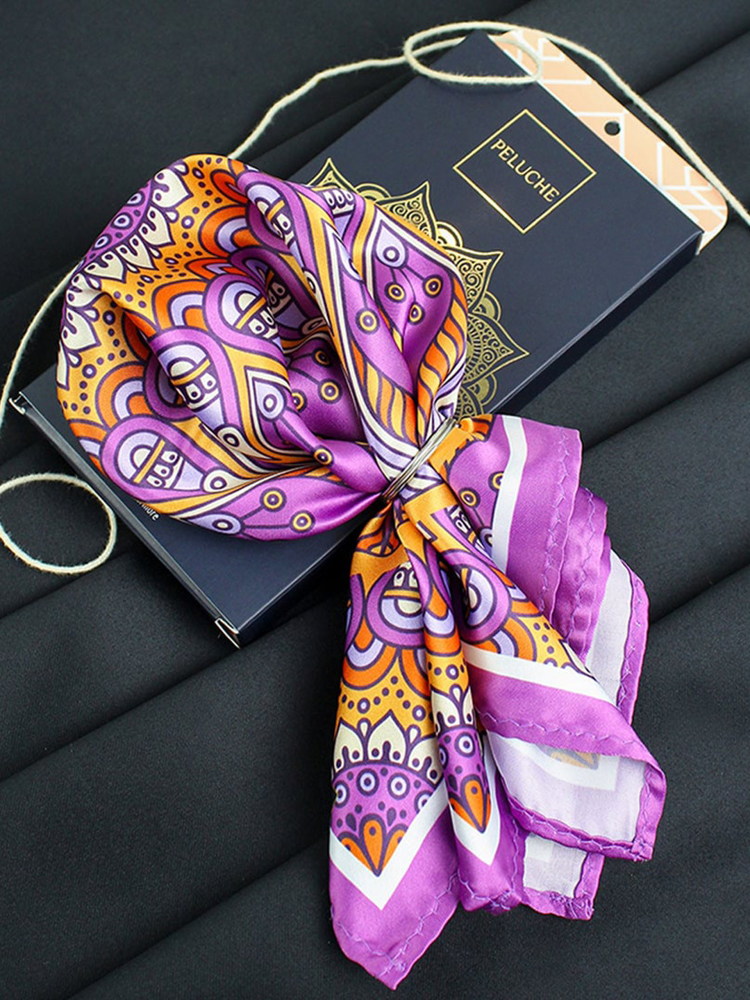 Peluche Men Mandala Array Pocket Square