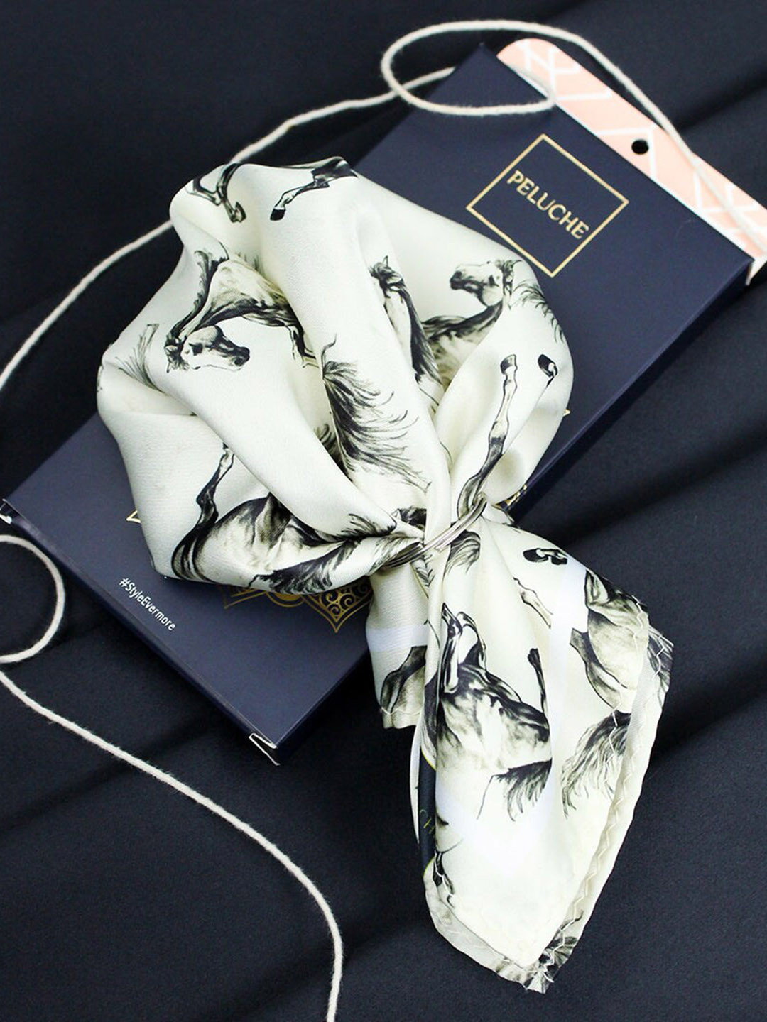Peluche Men GallopGrace Pocket Square
