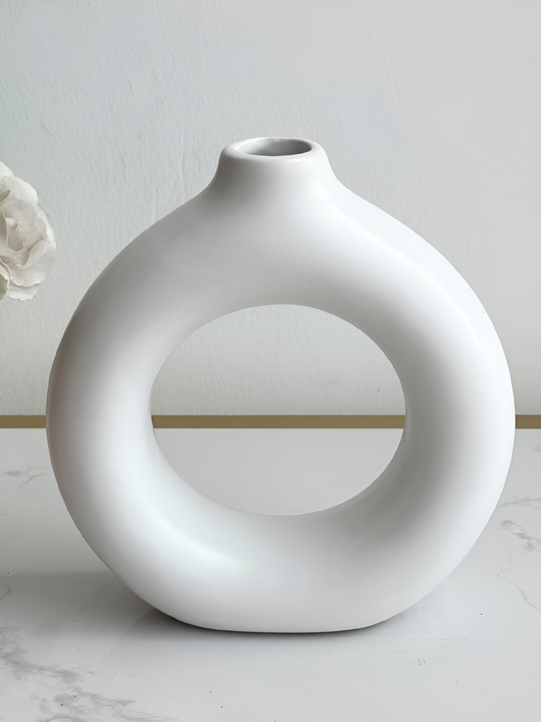 Art Street White Donut Design Decorative Ceramic Flowers Vase