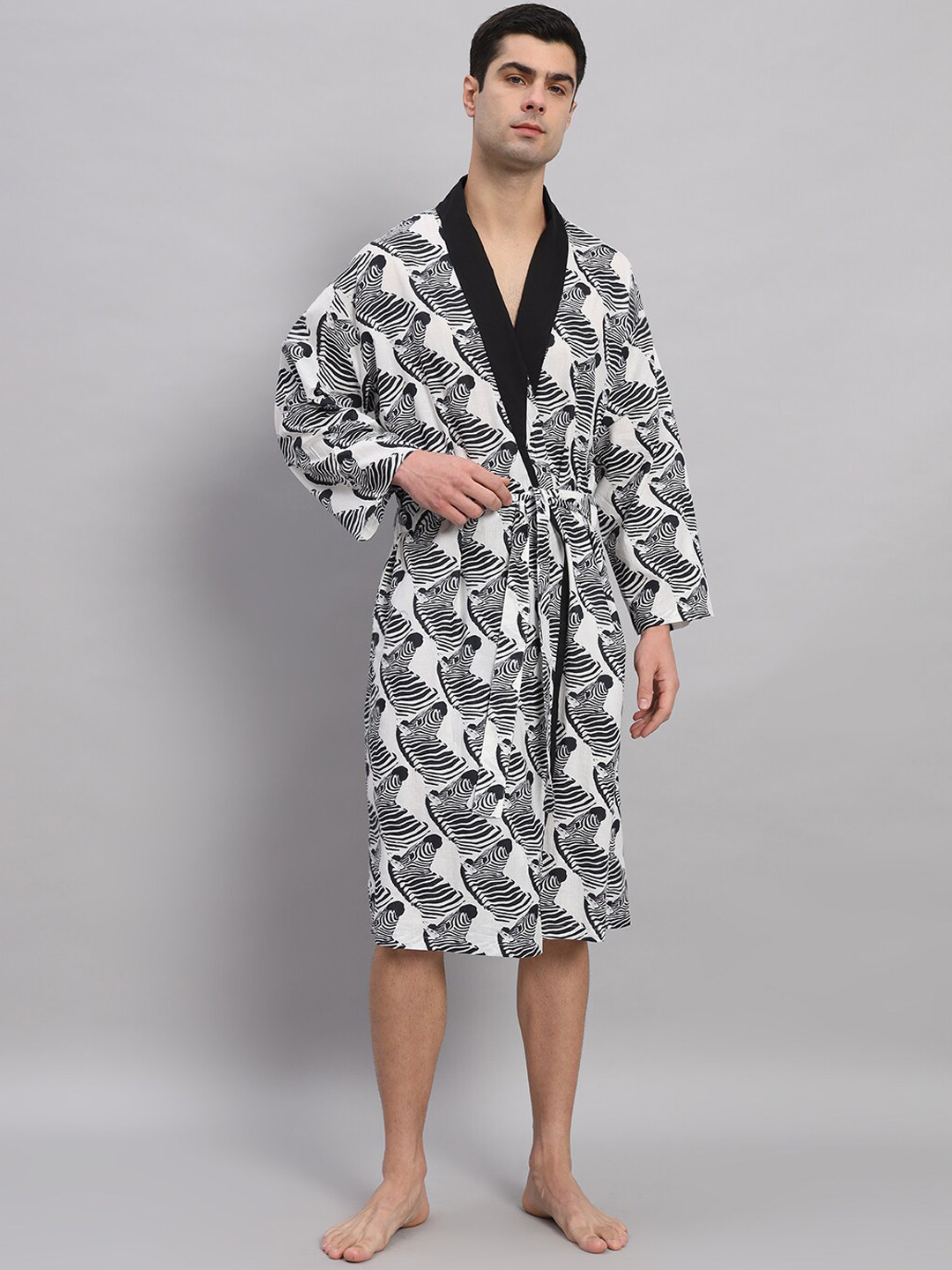 HANDICRAFT PALACE Men Printed Pure Cotton Robe