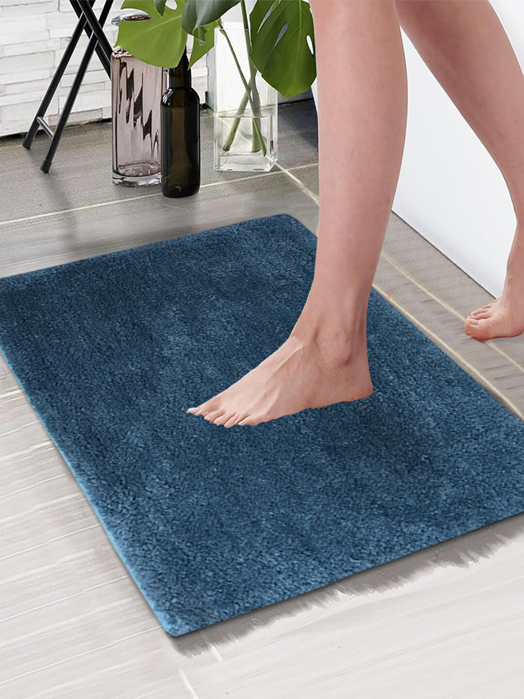 Aura Teal Blue 1850 GSM Rectangular Microfiber Anti Skid Bath Rug