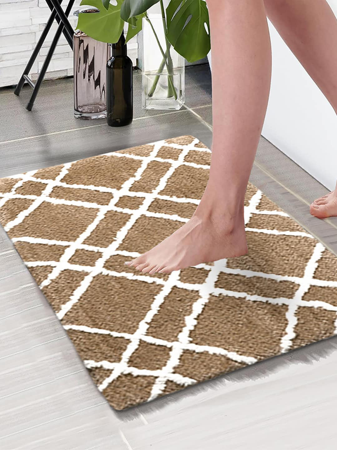 Aura Coffee Brown and White 1850 GSM Microfiber Bath Rugs