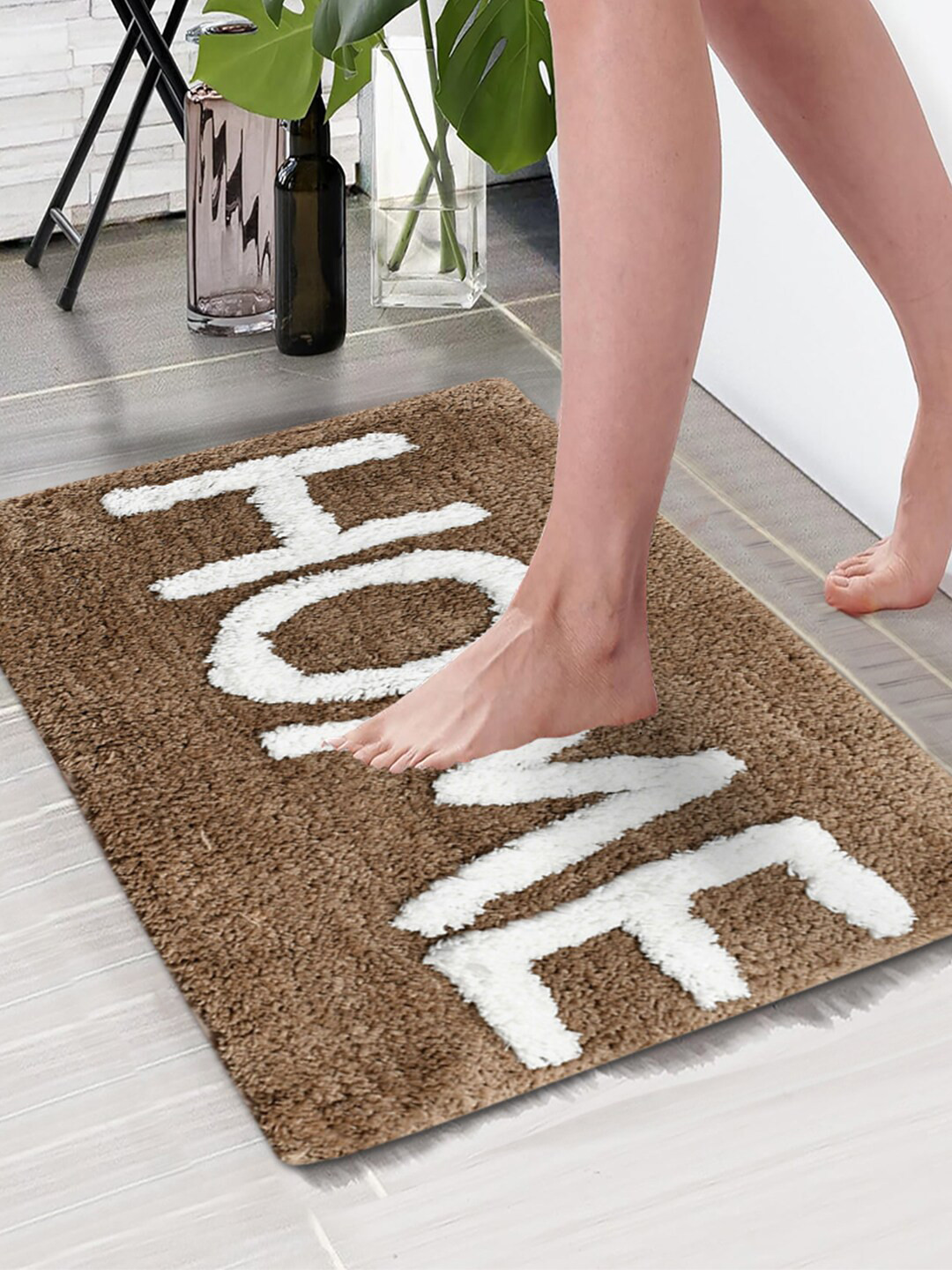 Aura Coffee Brown & White Printed Rectangular Anti Skid Bath Rug