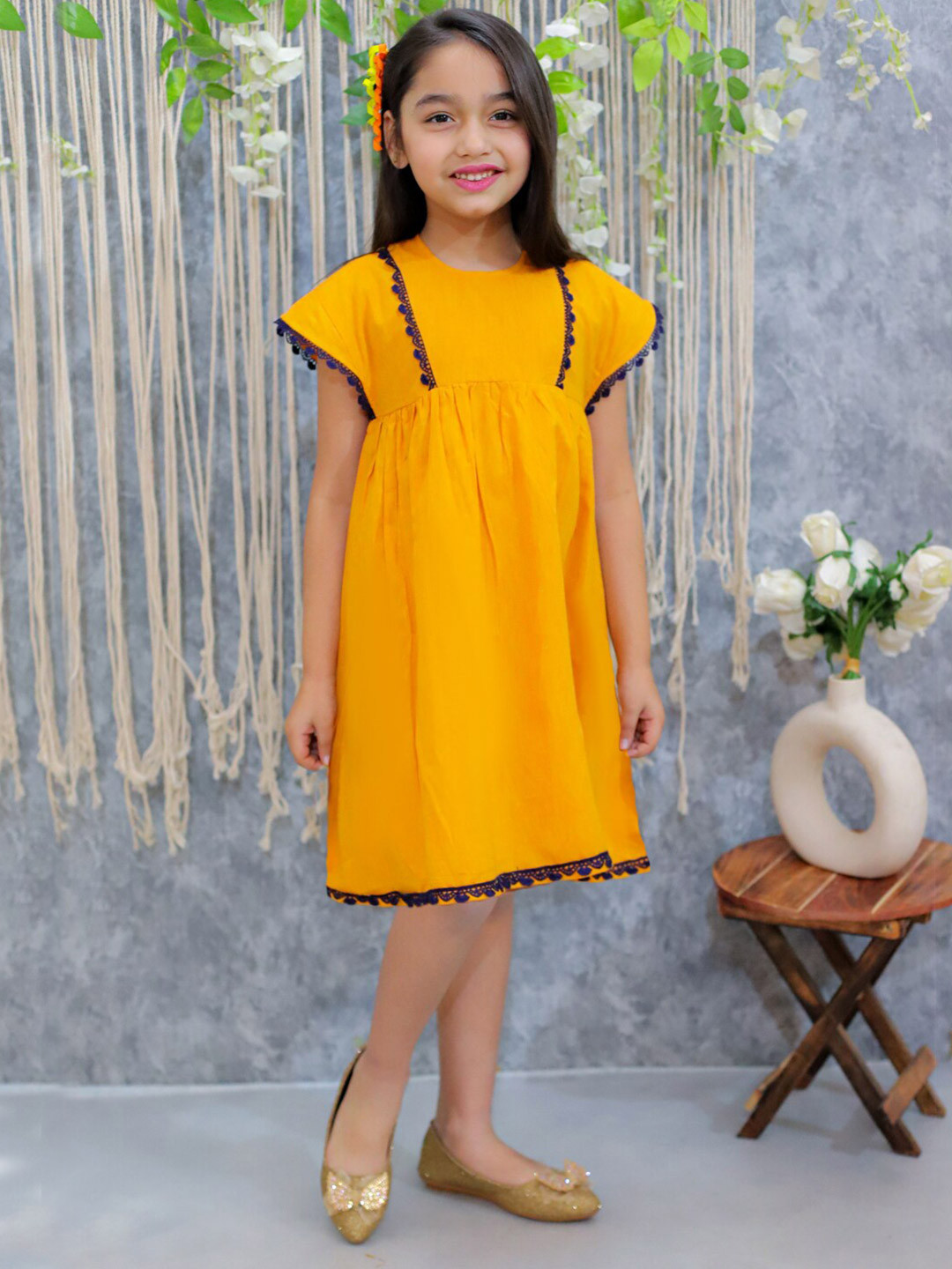 BownBee Girls Round Neck Cap Sleeves Lace Inserts Pure Cotton A-Line Dress