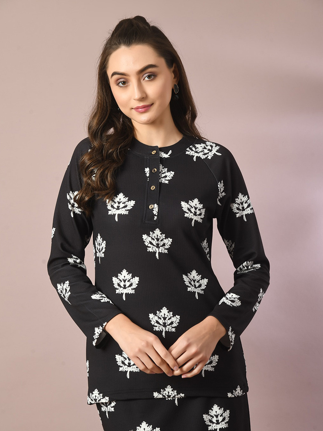 HERE&NOW Valentino Black & White Floral Printed Raglan Sleeves Crepe Top