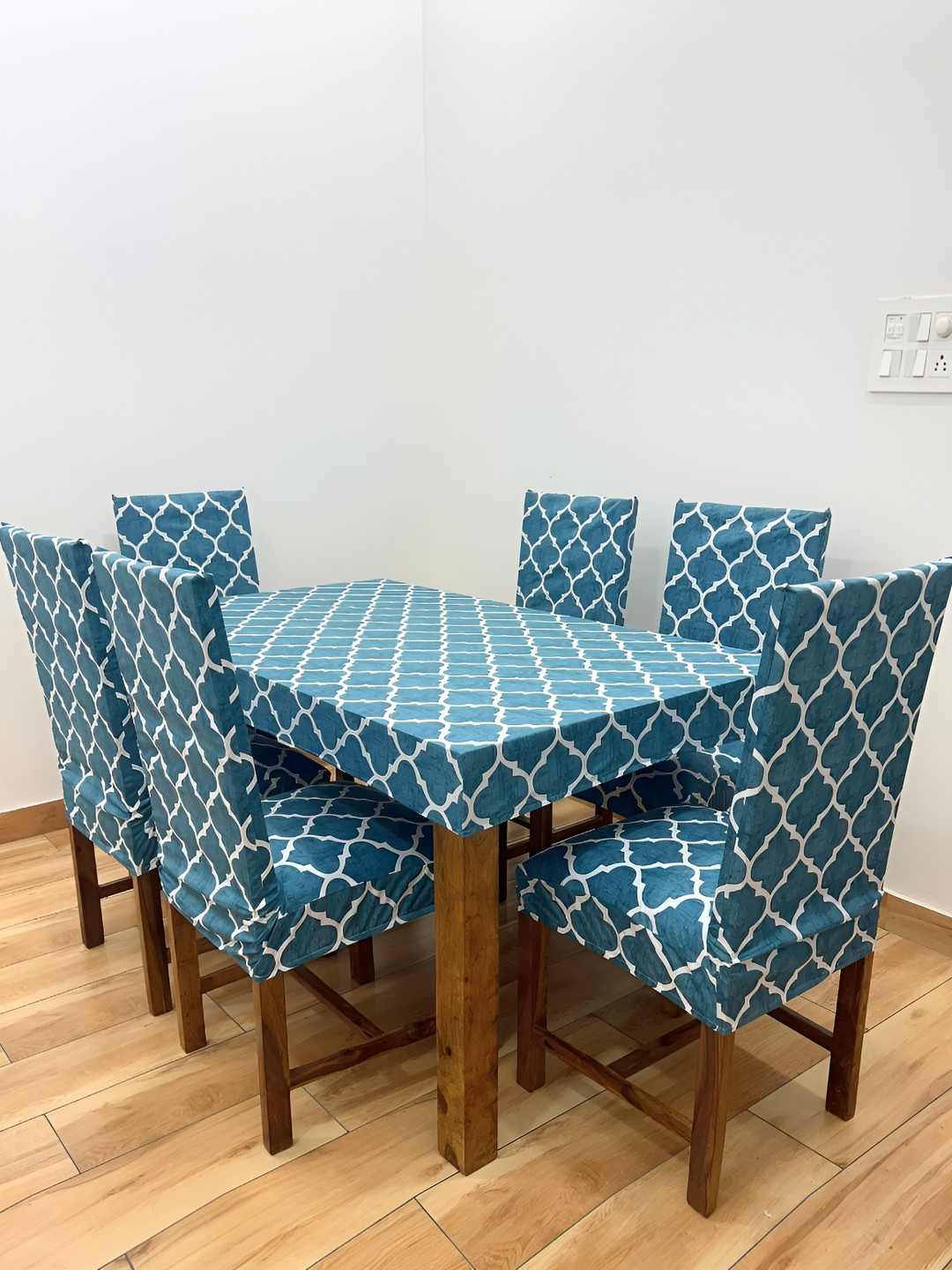 ohello 6 Pcs Aqua Geometric Printed Elasticated Fitted Chair Covers With Table Cover