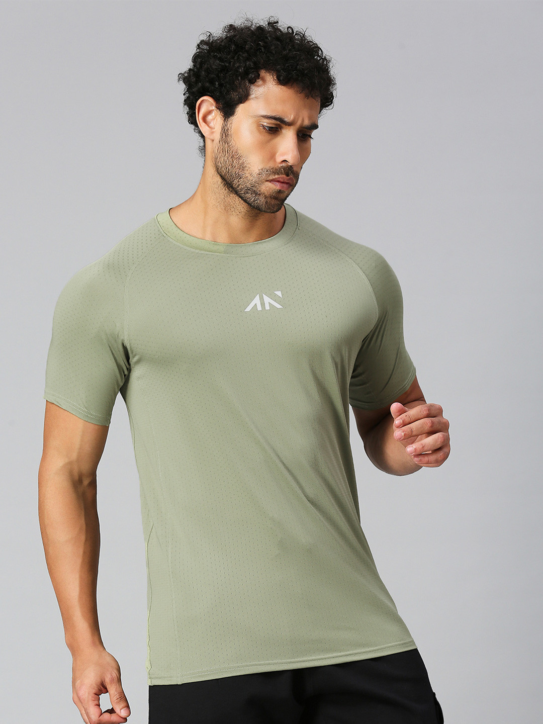 AESTHETIC NATION Men Typography Printed Dri-FIT Raw Edge Slim Fit T-shirt