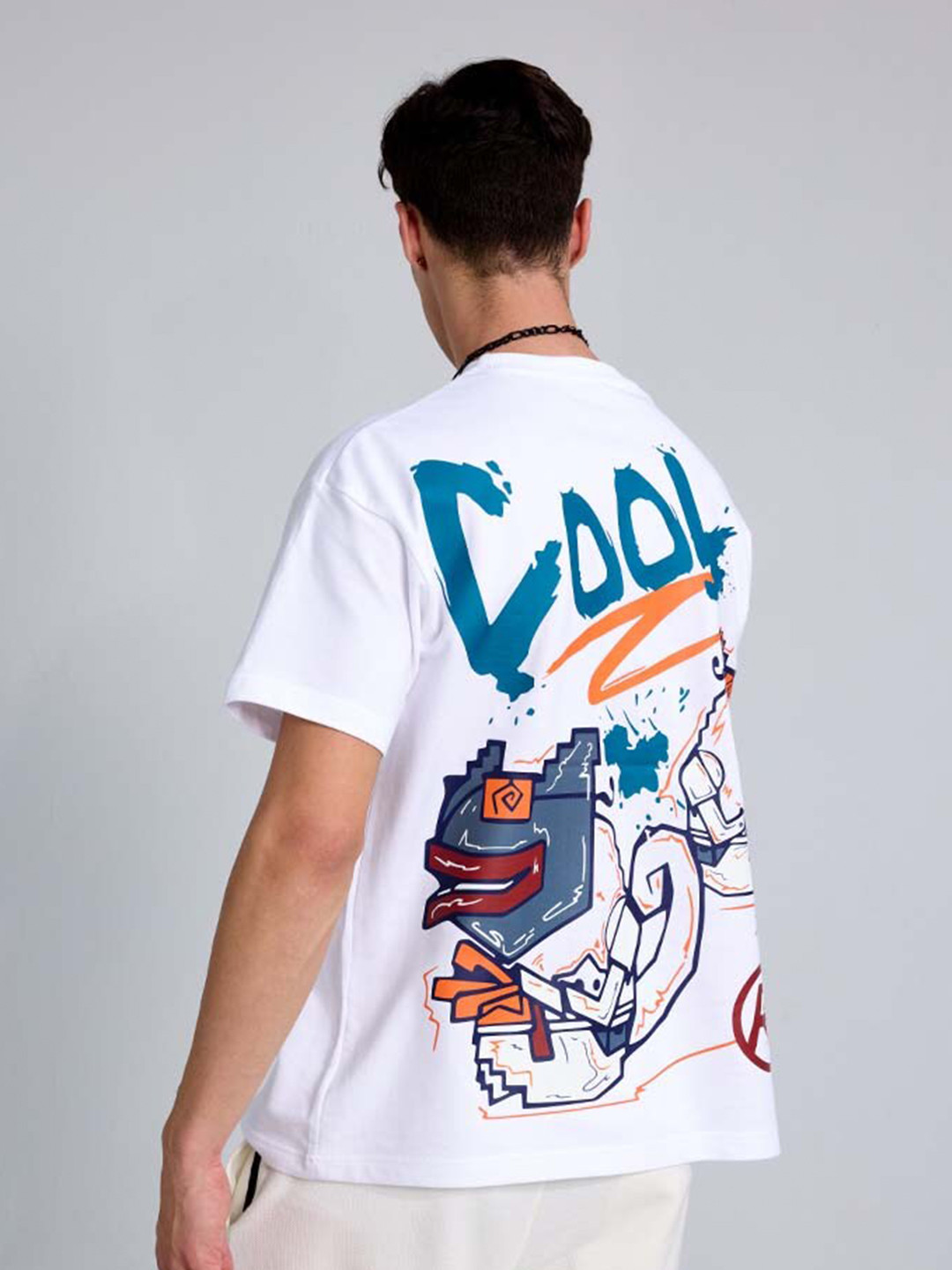 PURPLEMANGO THE FRUIT OF FASHION Men Sports Colourblocked Henley Neck Applique T-shirt