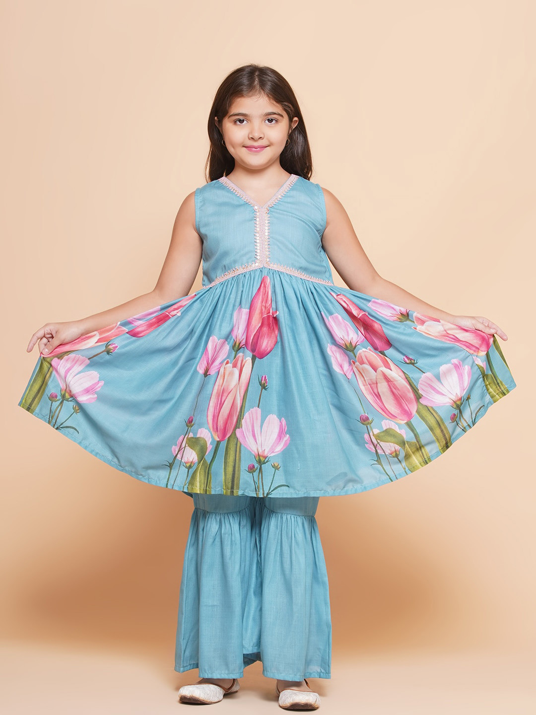 Bitiya by Bhama Girls Floral Printed Empire Gotta Patti A-Line Kurta With Sharara