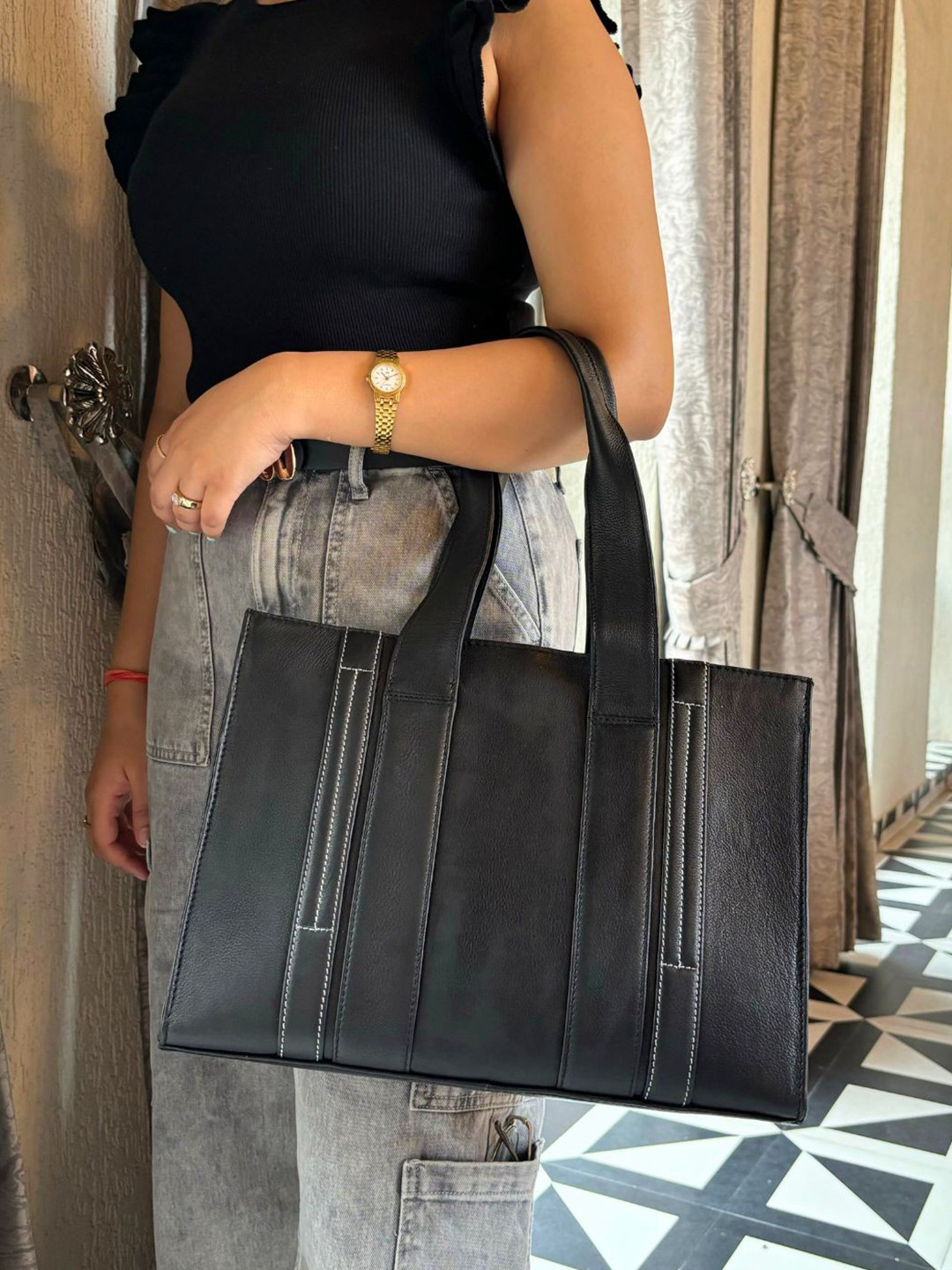 PERKED Thique Textured Leather Structured Handheld Bag