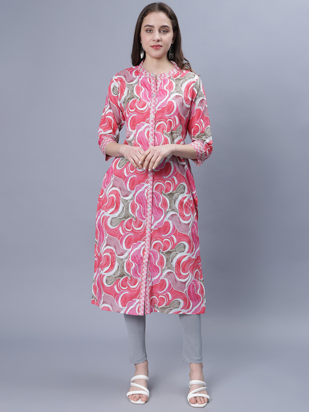 NIGHTSPREE Women Printed Thread Work Kurta