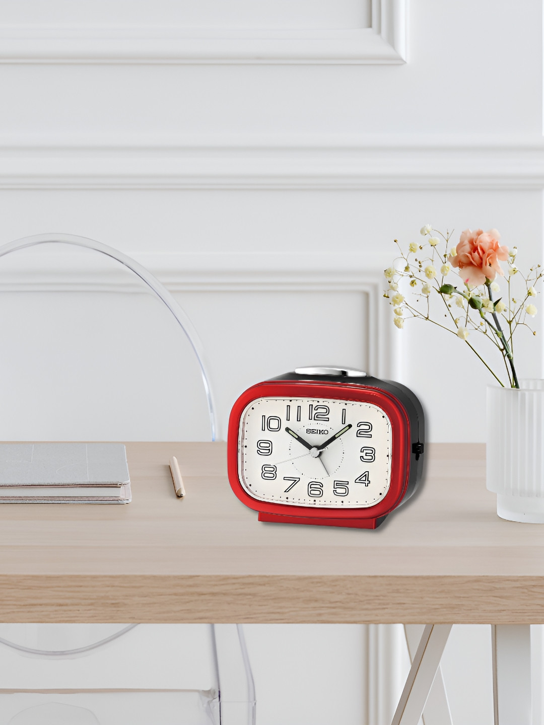 SEIKO Red & White Traditional Analogue Alarm Clock