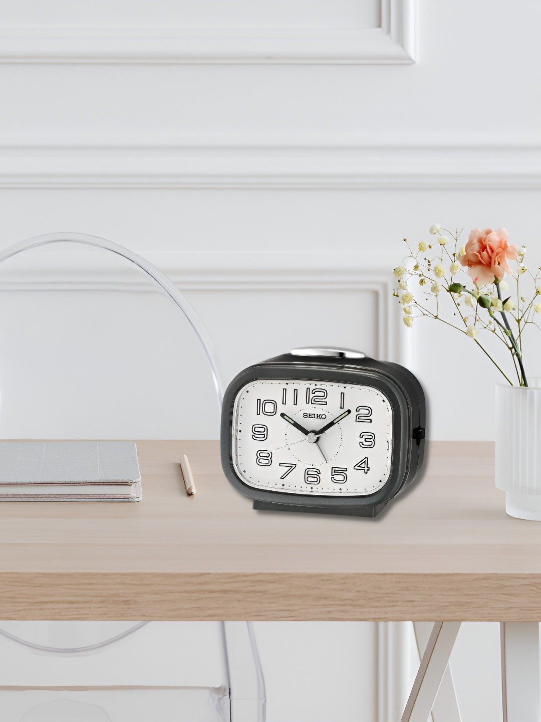 SEIKO Black & White Traditional Analogue Alarm Clock