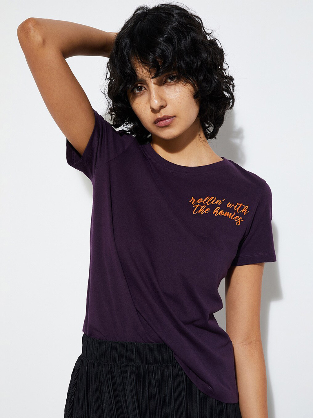 max URB_N Women V-Neck Pockets T-shirt